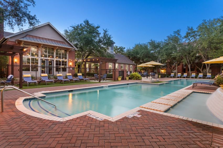 Stella At The Medical Center Apartments, 7009 Almeda Rd, Houston, TX